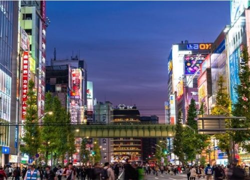 秋葉原